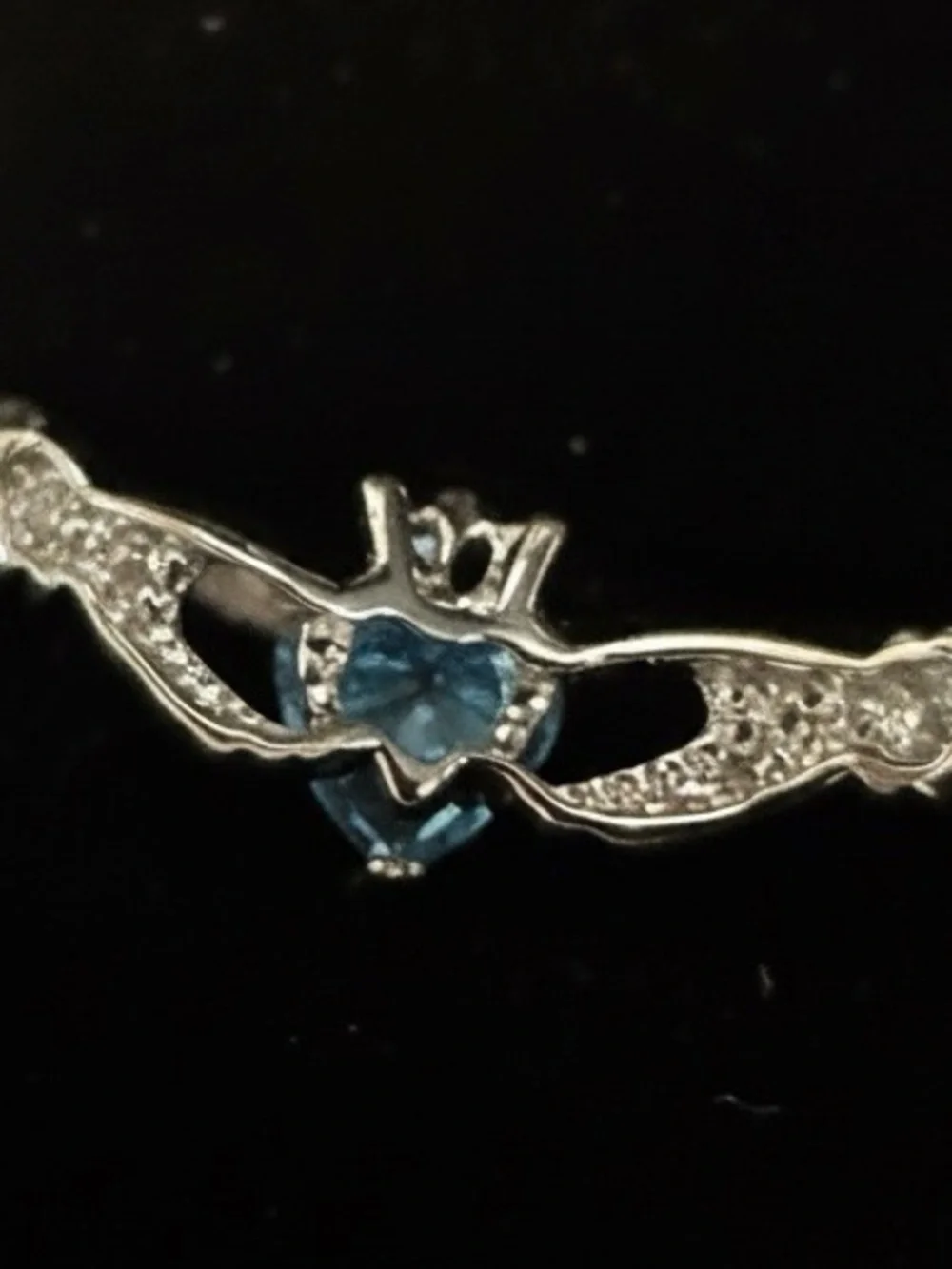 Heart-Cut Blue topaz Gemstone Sterling silver Ring